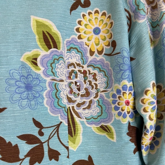 Silk Land Large Embellished Silk Blouse/Jacket with 3/4 length sleeves V neck - Picture 6 of 6